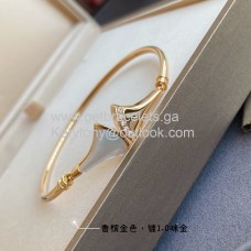 Bransoletka Bvlgari Divas Dream z masy perłowej z diamentami, żółte złoto, podróbka