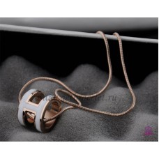 Naszyjnik z kości węża Hermes 3D Pop “H” w kolorze różowego złota