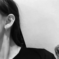 Kolczyki-koła Tiffany Metro Crystals dla dziewczynek na zakupach