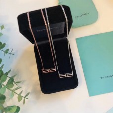 Naszyjnik Tiffany T z dwoma poziomymi wisiorkami i diamentami w kolorze różowego złota/żółtego złota/srebra