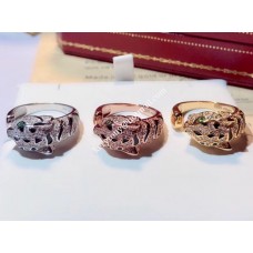 Pierścionek Panthere de Cartier z białego złota/żółtego złota/różowych szmaragdów i onyksu z diamentami