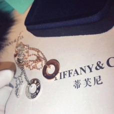 Naszyjnik z wisiorkiem Tiffany Atlas w kształcie koła, wysadzany diamentami