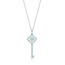Naszyjnik z wisiorkiem Tiffany Keys Knot Key z diamentami na imprezę