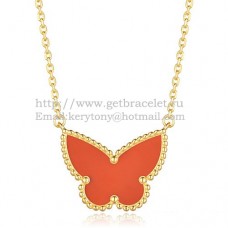 Van Cleef Arpels Lucky Alhambra Butterfly Pendant z żółtego złota z masą perłową i karneolem