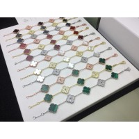 Bransoletka Van Cleef Arpels Alhambra 5 motywów z masy perłowej i diamentów